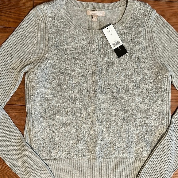 Banana Republic Sweaters - Banana Republic Italian Yarn sweater